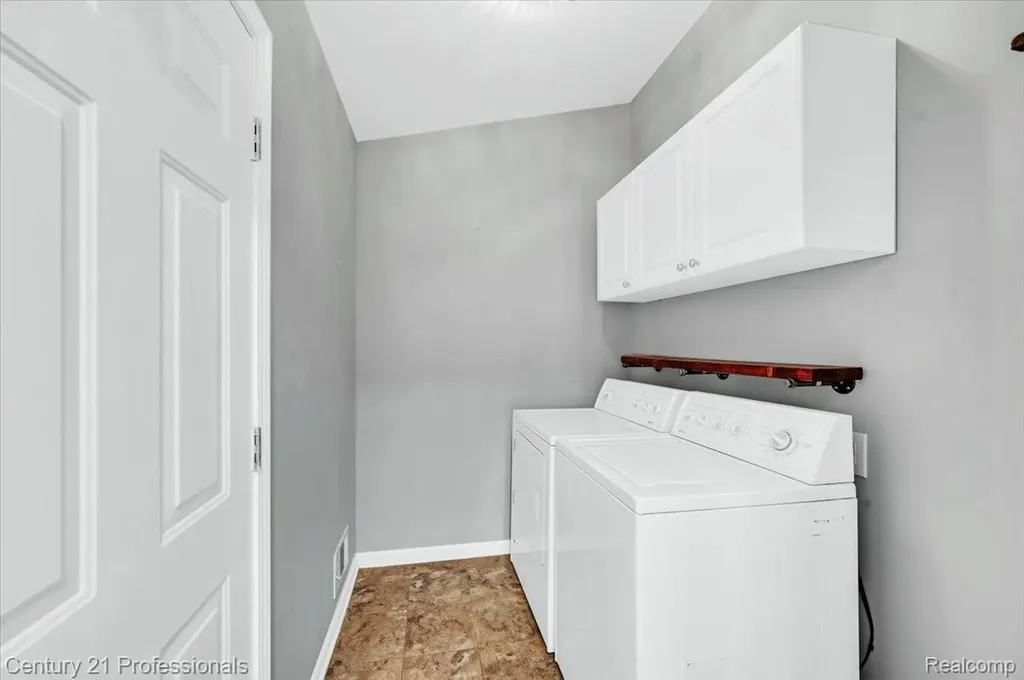 53611 County Line Road New Baltimore City MI 48047