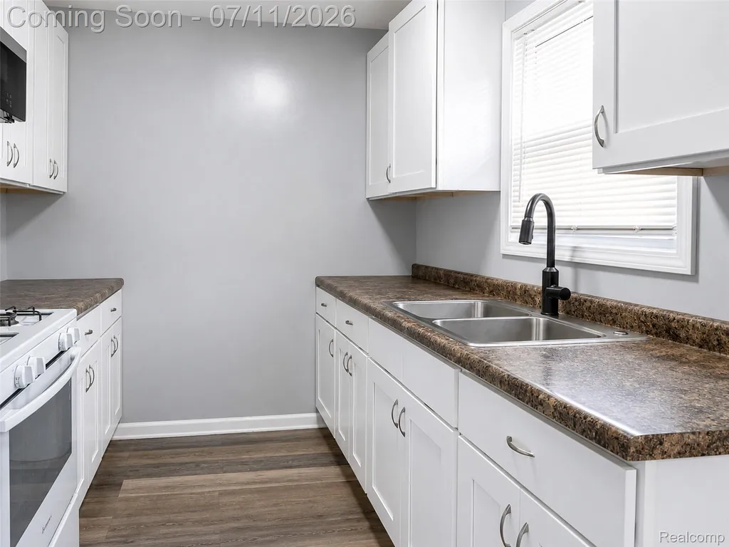 3120 La Salle Drive Ann Arbor City MI 48108
