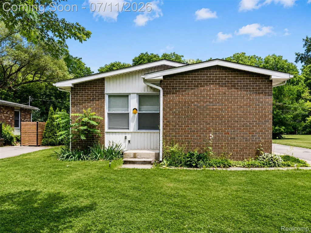 3120 La Salle Drive Ann Arbor City MI 48108