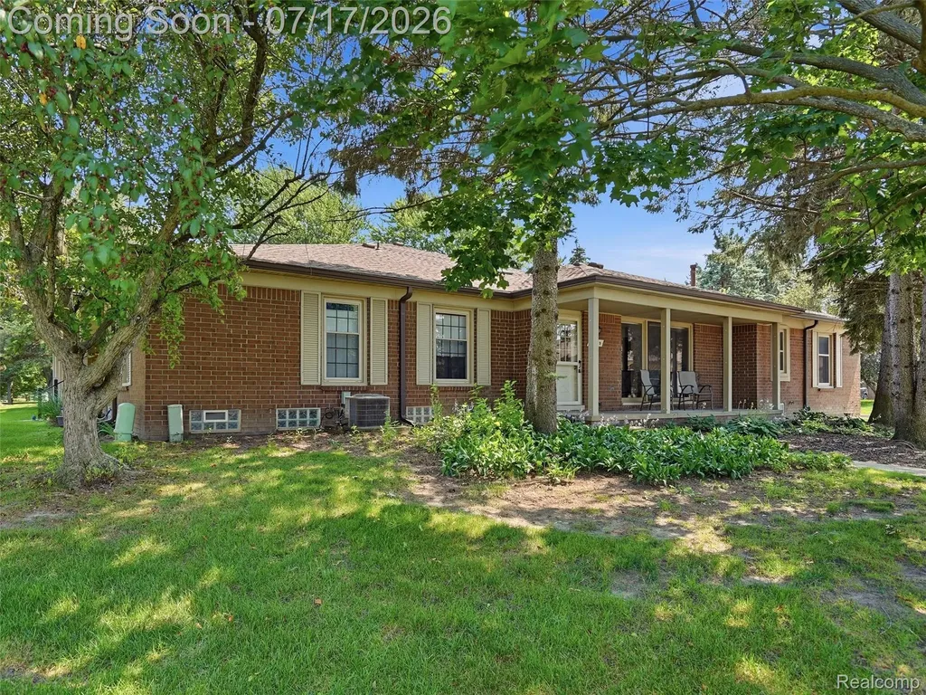 49139 Conway Court Shelby Charter Township MI 48315