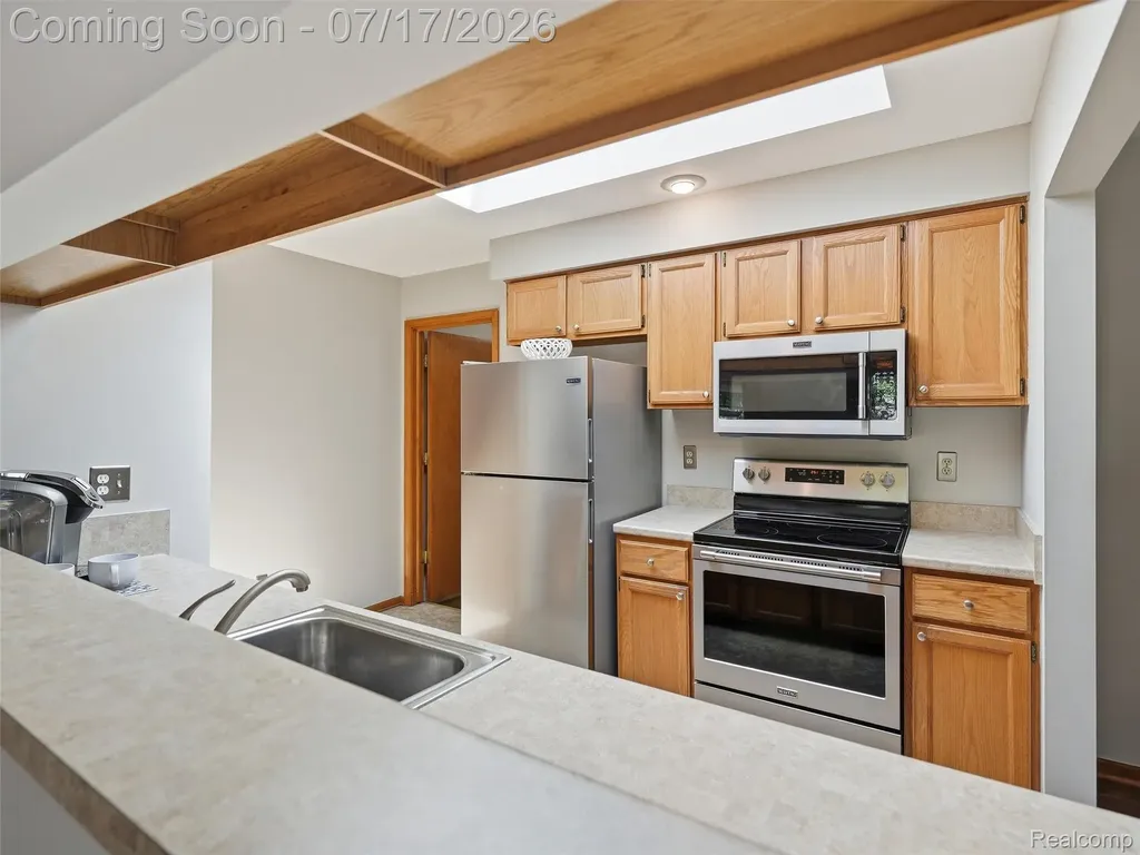 49139 Conway Court Shelby Charter Township MI 48315