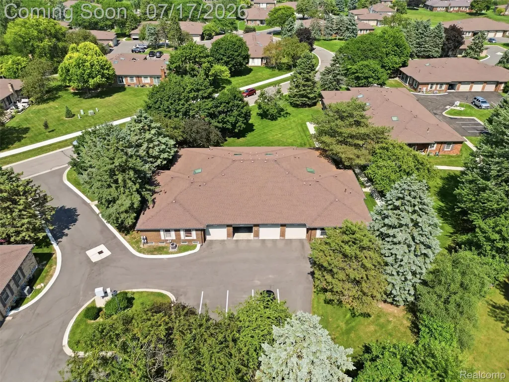 49139 Conway Court Shelby Charter Township MI 48315