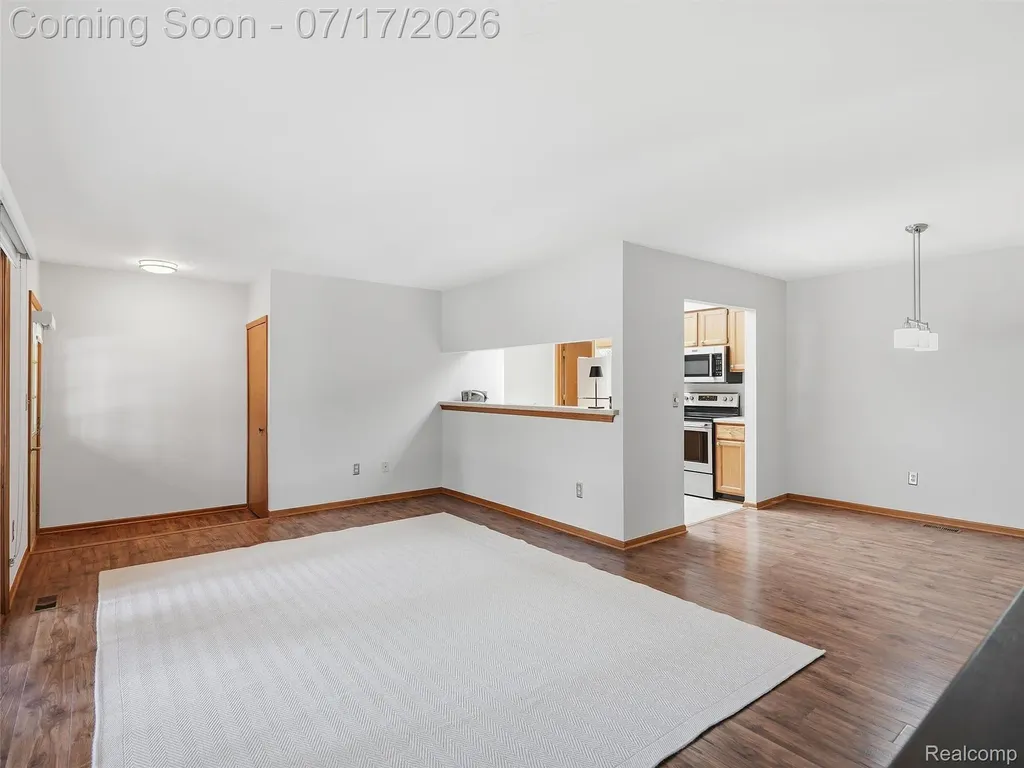 49139 Conway Court Shelby Charter Township MI 48315
