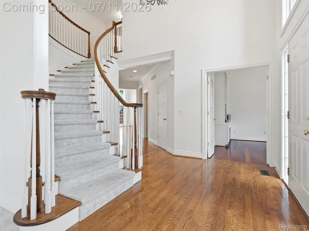 1797 Blue Grass Drive Rochester Hills City MI 48306