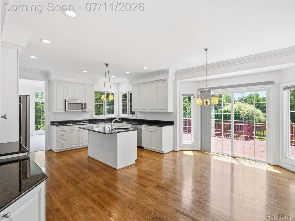 1797 Blue Grass Drive Rochester Hills City MI 48306