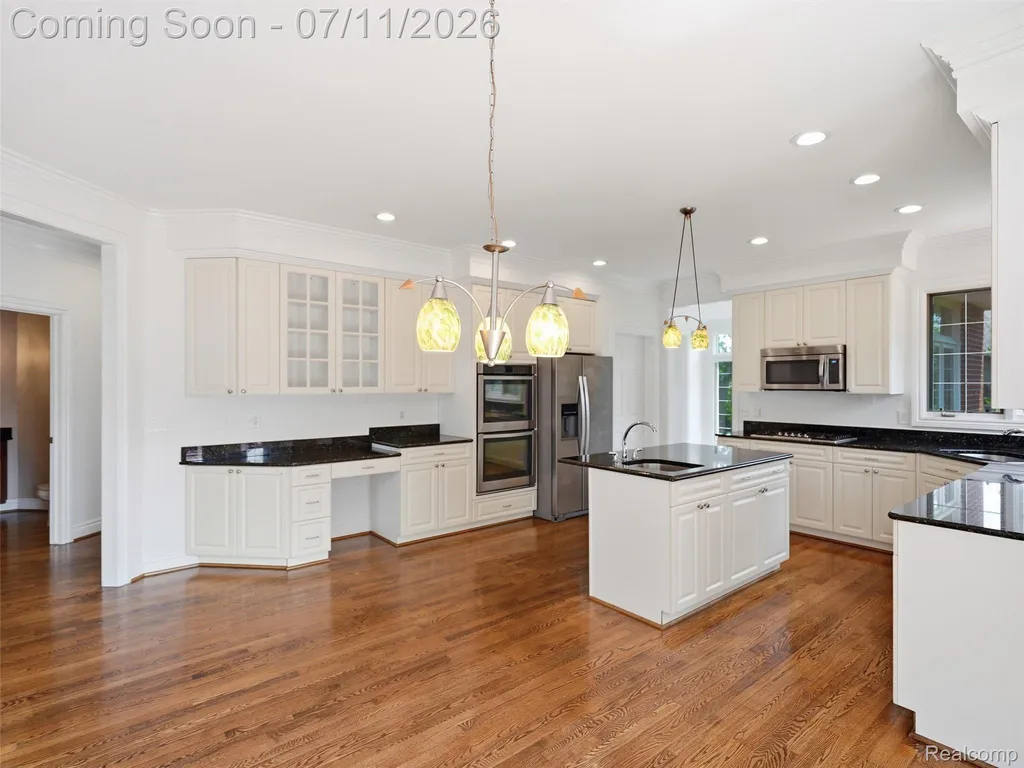 1797 Blue Grass Drive Rochester Hills City MI 48306