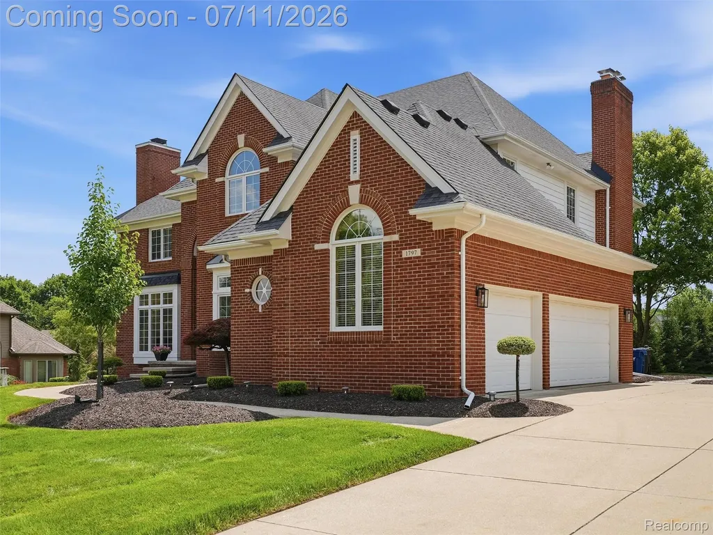 1797 Blue Grass Drive Rochester Hills City MI 48306