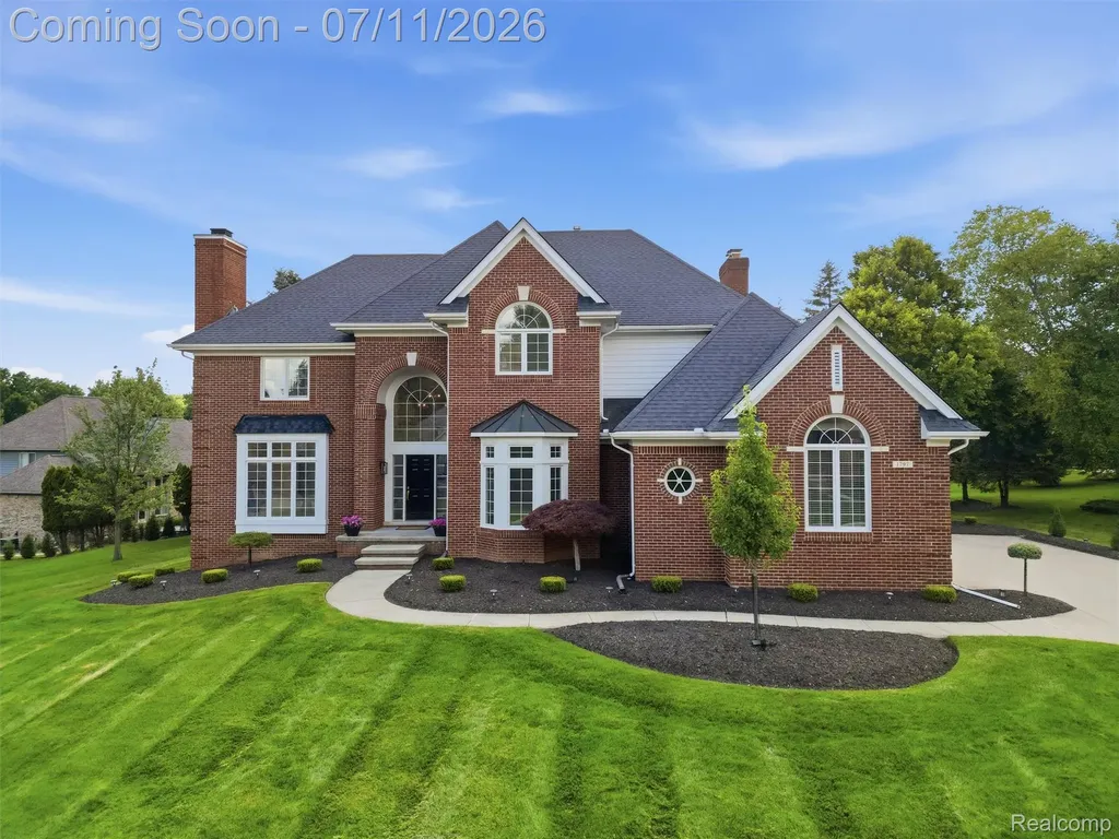 1797 Blue Grass Drive Rochester Hills City MI 48306