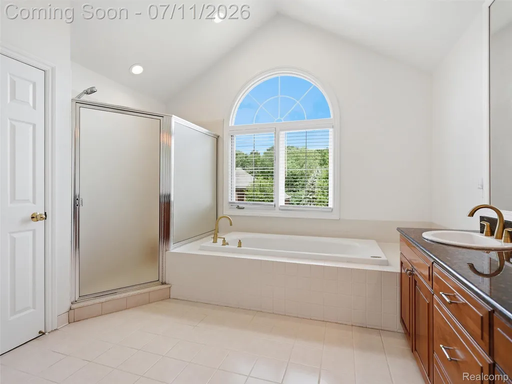 1797 Blue Grass Drive Rochester Hills City MI 48306