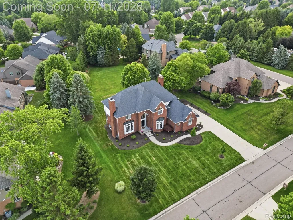 1797 Blue Grass Drive Rochester Hills City MI 48306