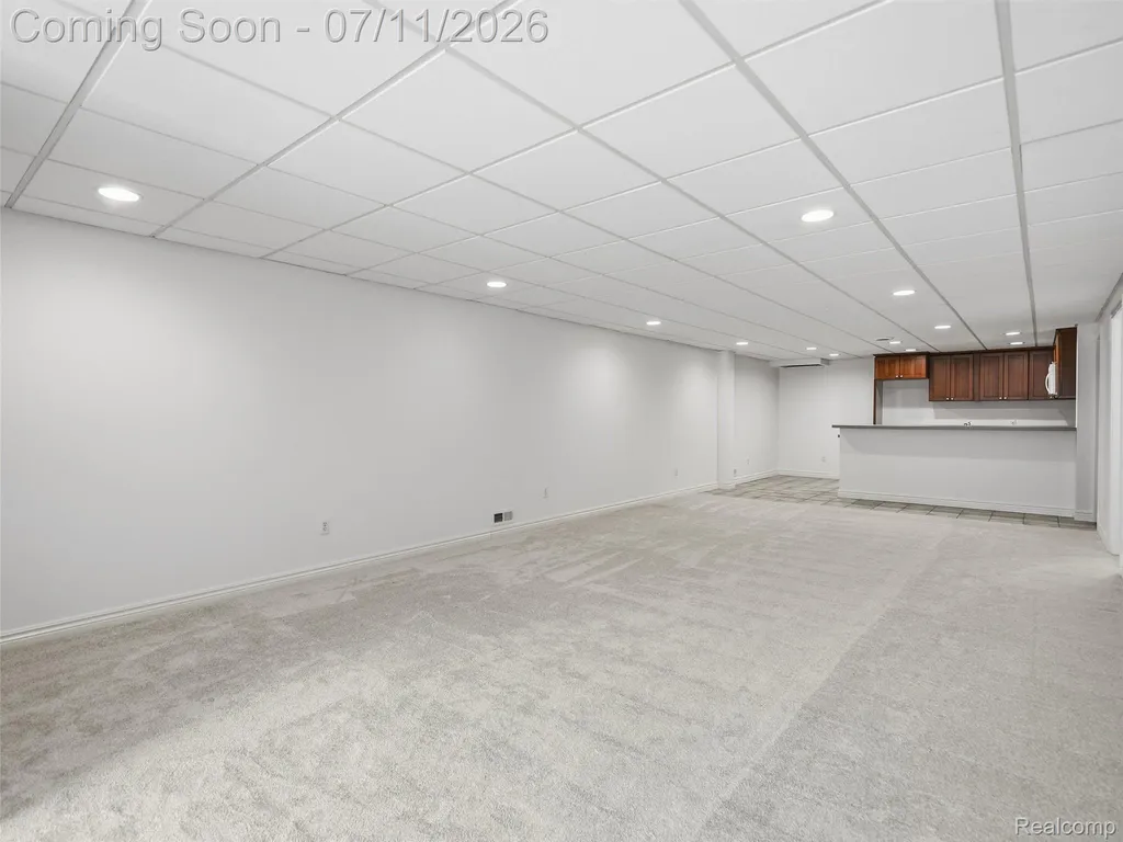 1797 Blue Grass Drive Rochester Hills City MI 48306