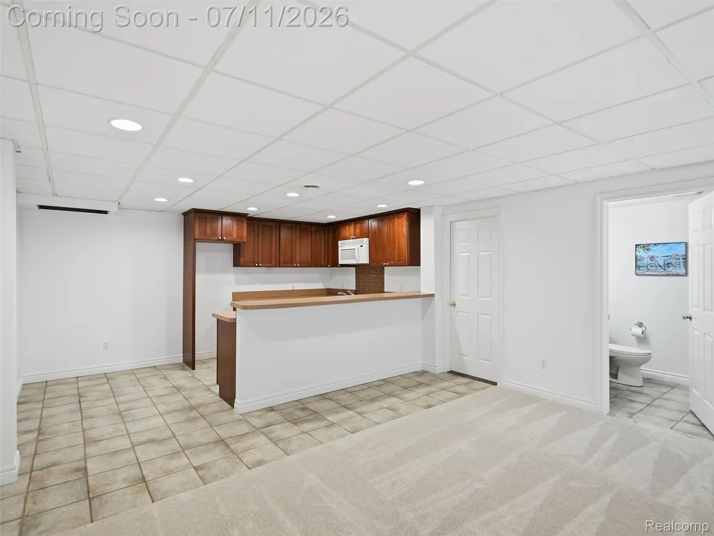 1797 Blue Grass Drive Rochester Hills City MI 48306