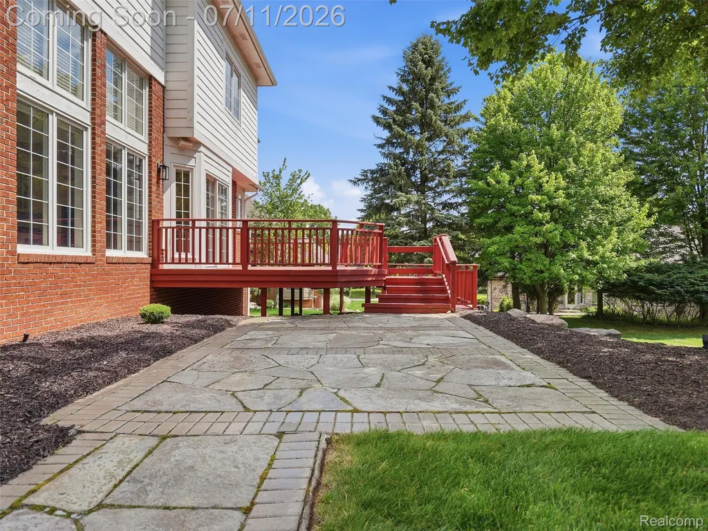 1797 Blue Grass Drive Rochester Hills City MI 48306