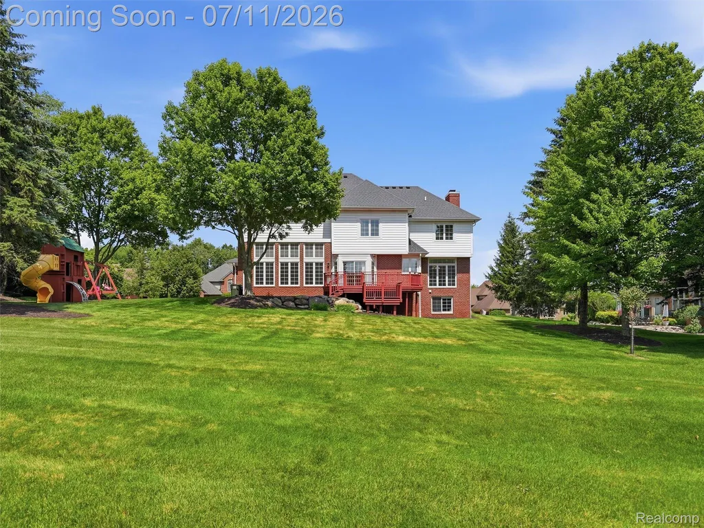 1797 Blue Grass Drive Rochester Hills City MI 48306