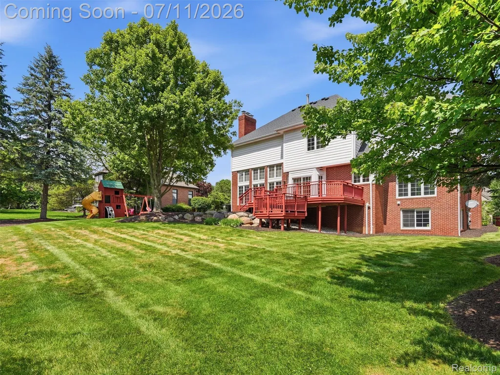 1797 Blue Grass Drive Rochester Hills City MI 48306