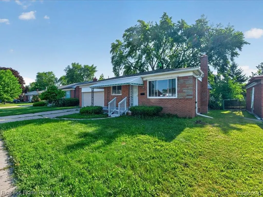 26478 Richard Drive Warren City MI 48089