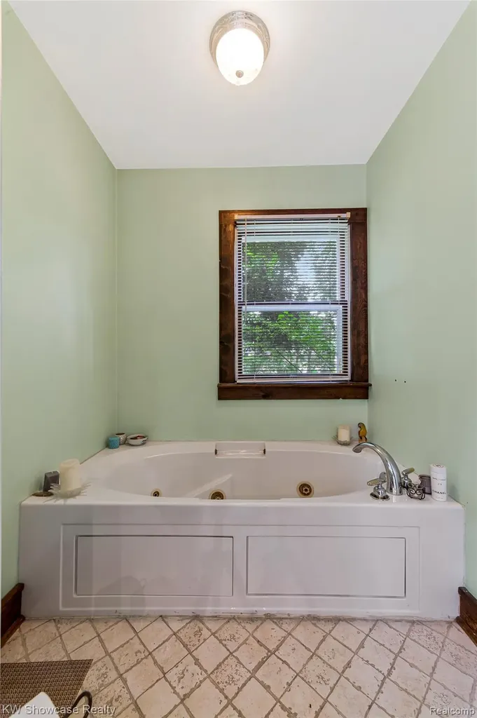 3980 Spencer Terrace West Bloomfield Charter Township MI 48323