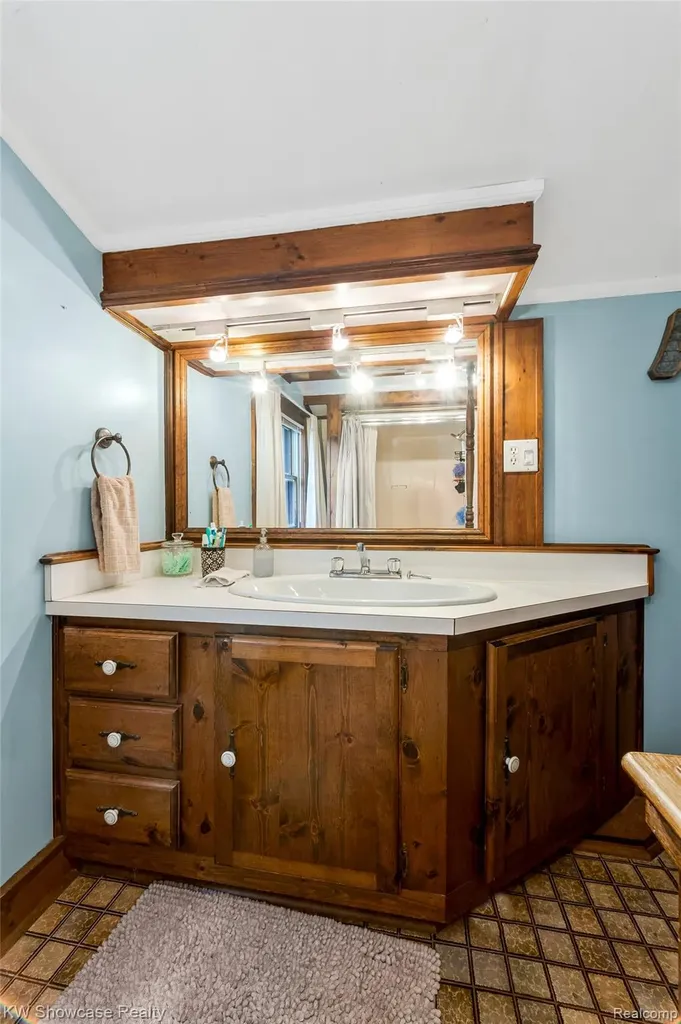 3980 Spencer Terrace West Bloomfield Charter Township MI 48323