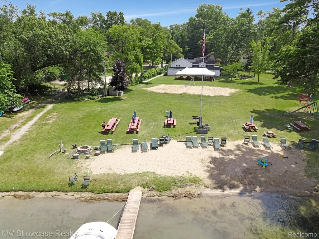 3980 Spencer Terrace West Bloomfield Charter Township MI 48323
