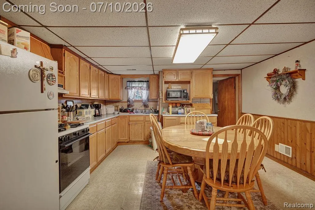 261 Fitz Road Wales Township MI 48027