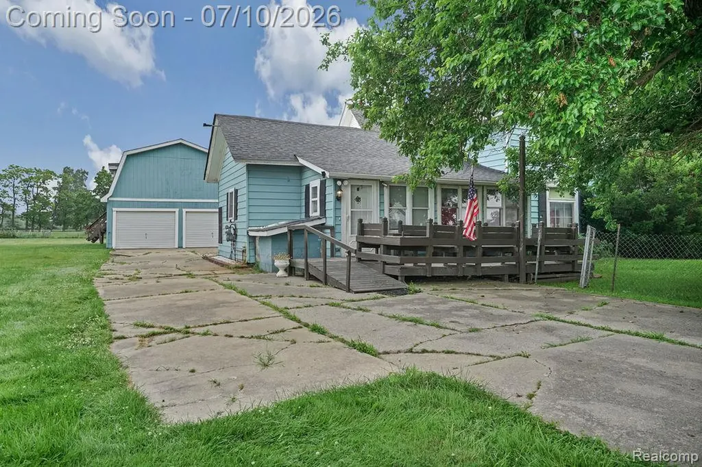 261 Fitz Road Wales Township MI 48027