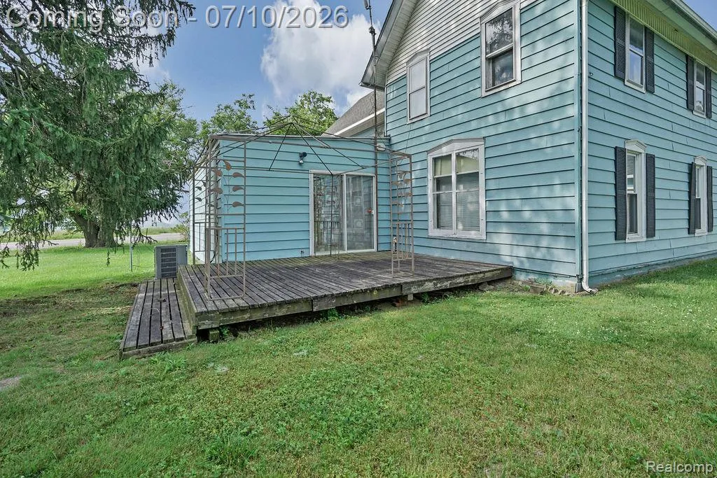 261 Fitz Road Wales Township MI 48027