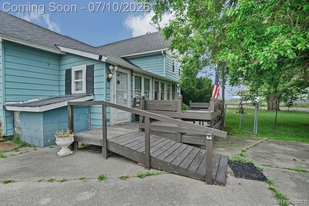 261 Fitz Road Wales Township MI 48027