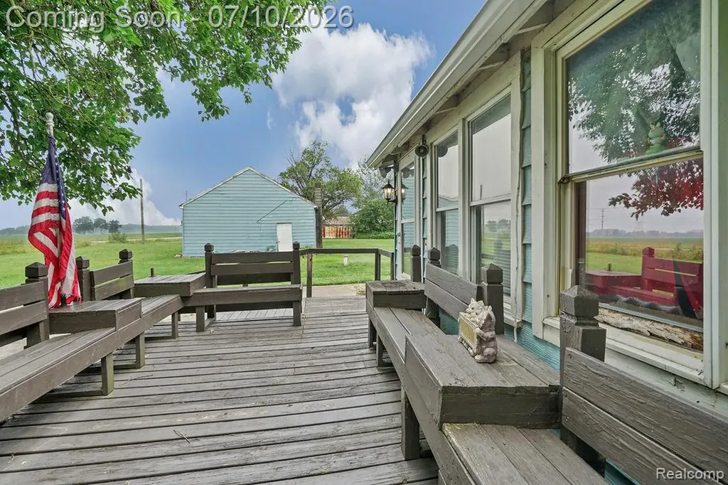 261 Fitz Road Wales Township MI 48027