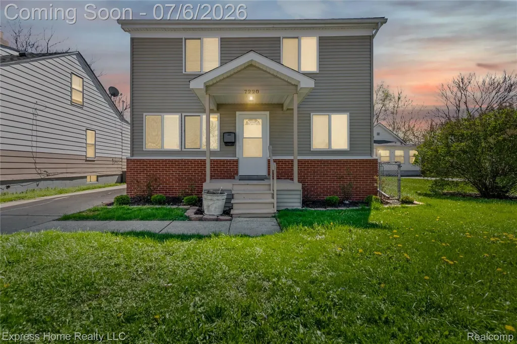 7220 Dodge Avenue Warren City MI 48091