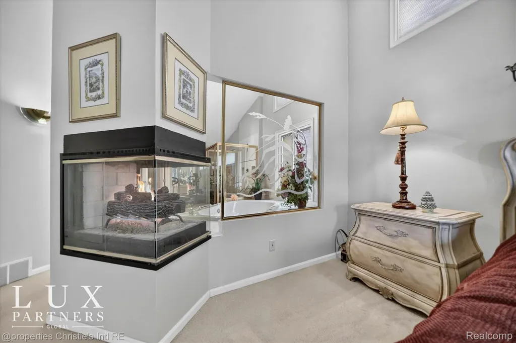 24 Hiawatha Drive Battle Creek City MI 49015