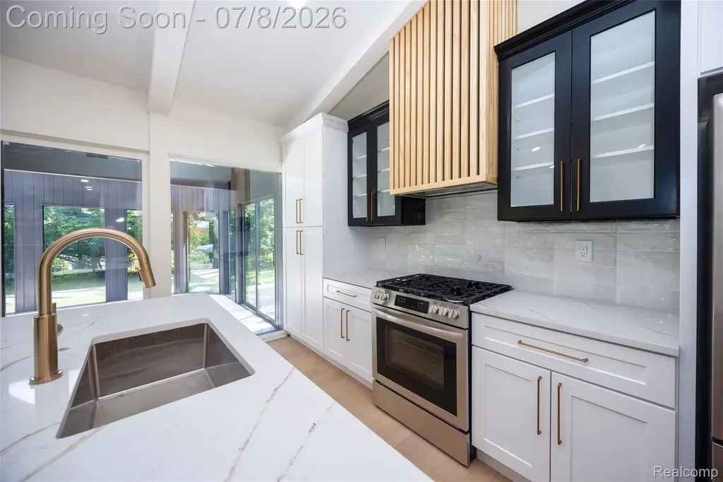 4469 Chamberlain Drive Bloomfield Hills City MI 48301