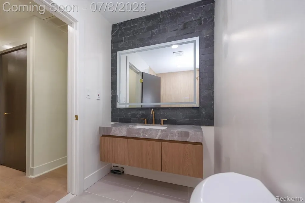 4469 Chamberlain Drive Bloomfield Hills City MI 48301