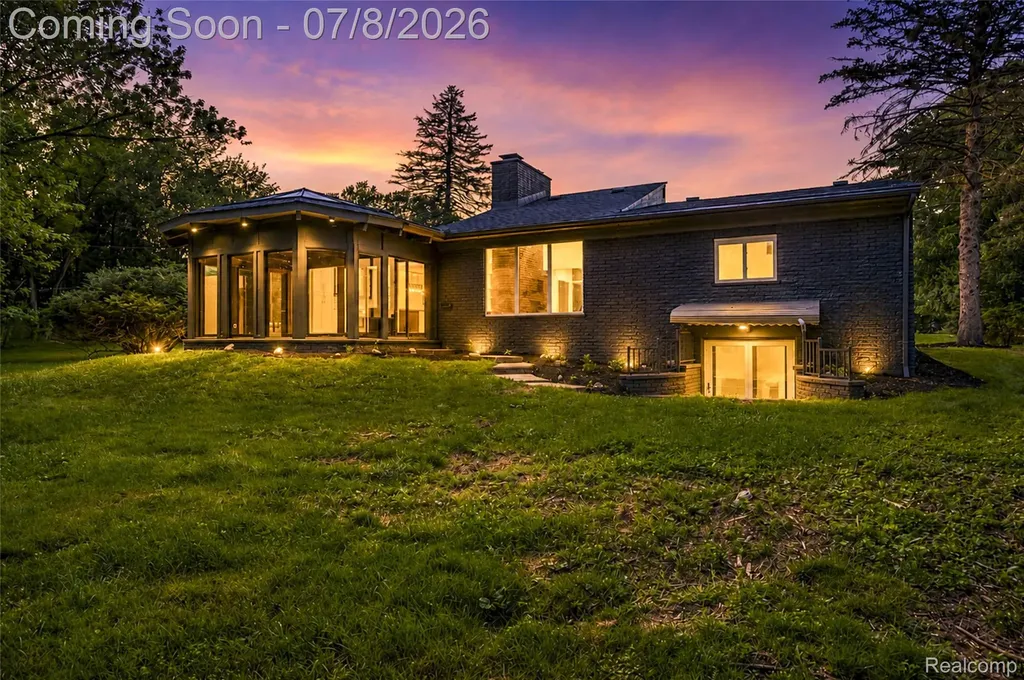 4469 Chamberlain Drive Bloomfield Hills City MI 48301