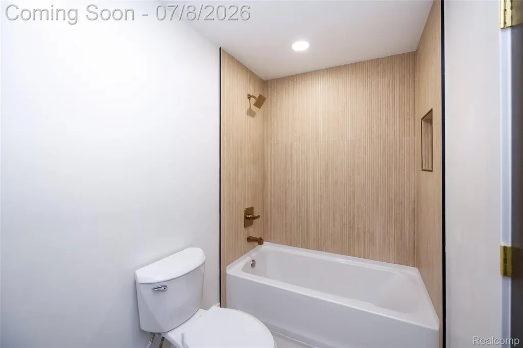 4469 Chamberlain Drive Bloomfield Hills City MI 48301