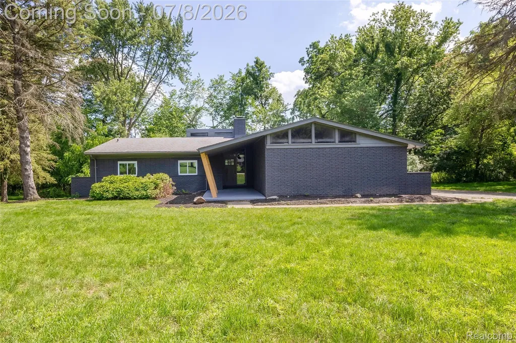 4469 Chamberlain Drive Bloomfield Hills City MI 48301
