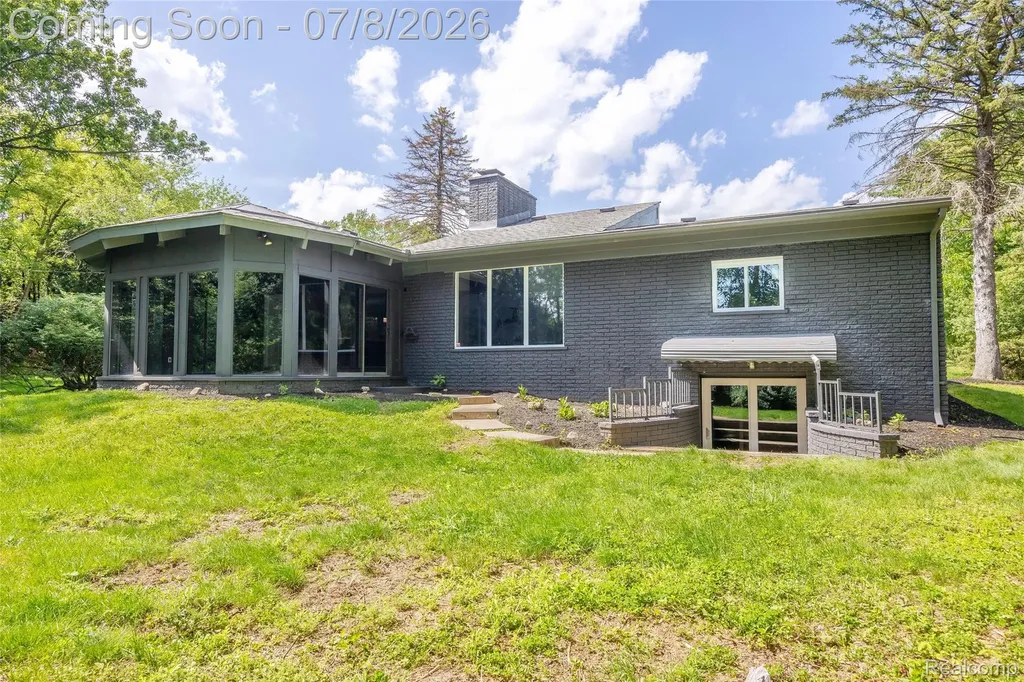4469 Chamberlain Drive Bloomfield Hills City MI 48301