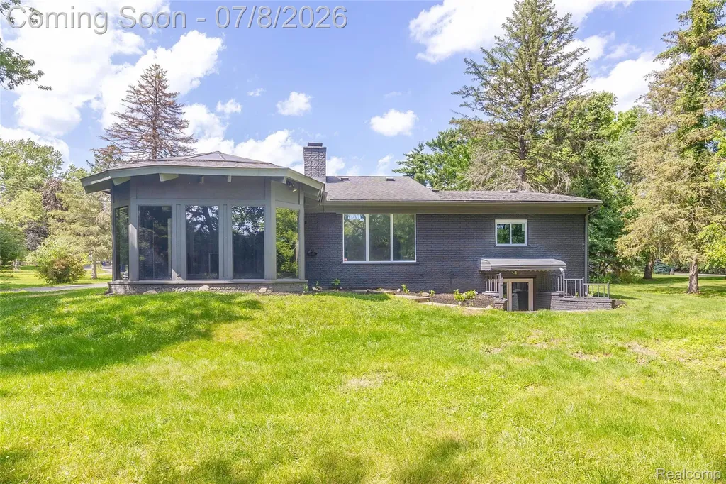 4469 Chamberlain Drive Bloomfield Hills City MI 48301