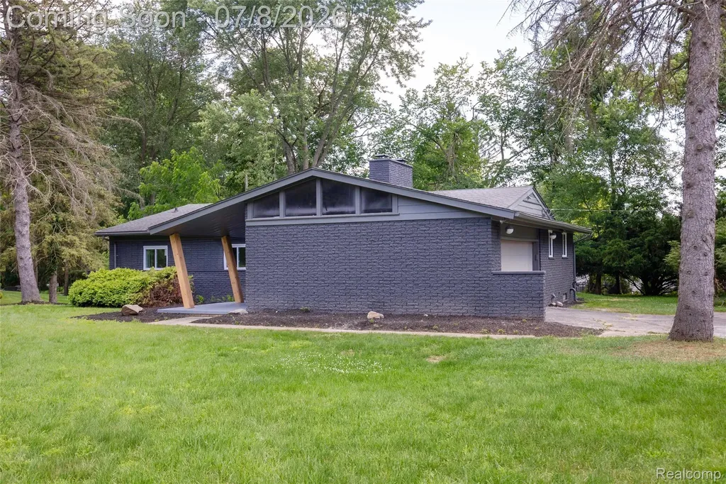 4469 Chamberlain Drive Bloomfield Hills City MI 48301