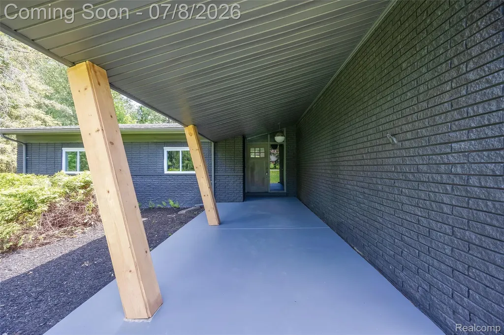 4469 Chamberlain Drive Bloomfield Hills City MI 48301