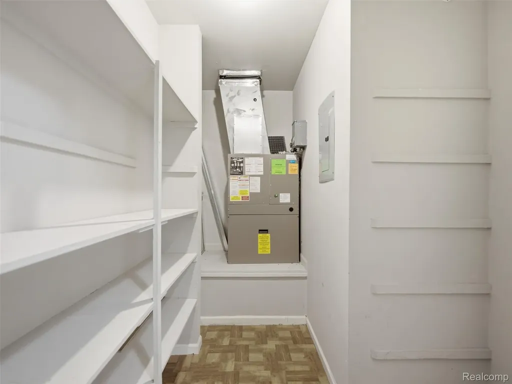 34670 Clarkson Drive W Fraser City MI 48026