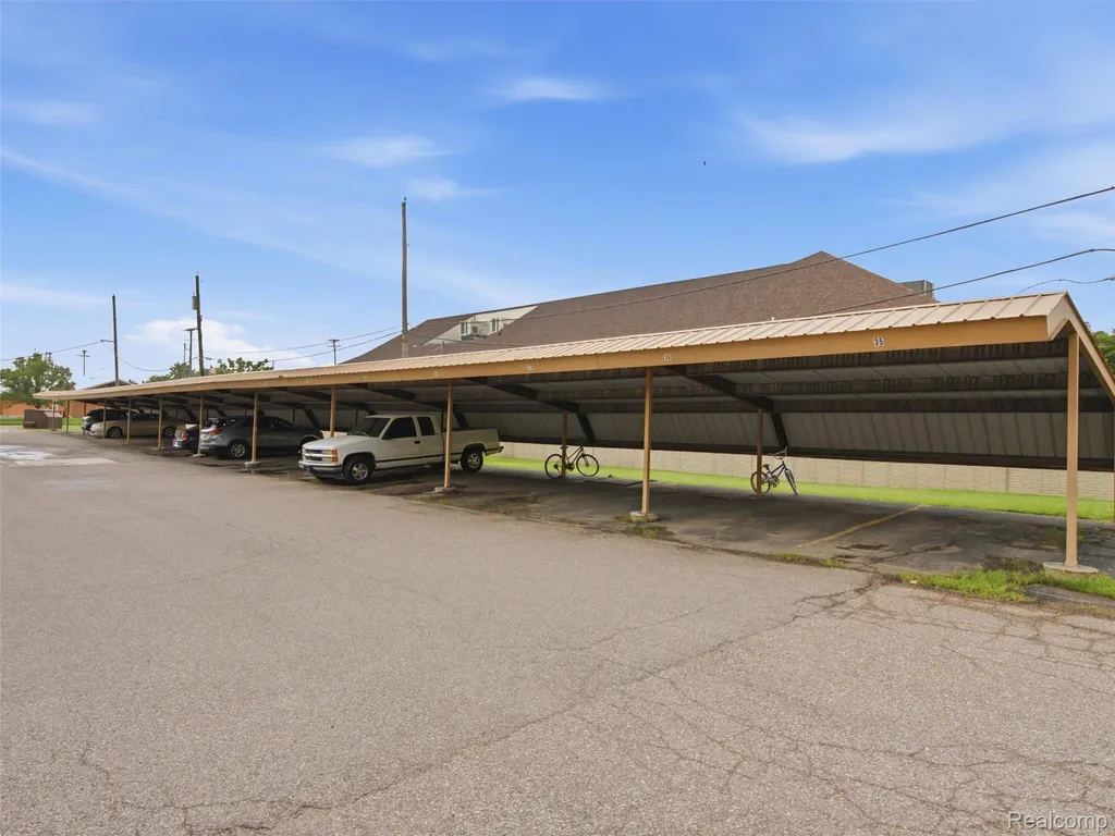 34670 Clarkson Drive W Fraser City MI 48026