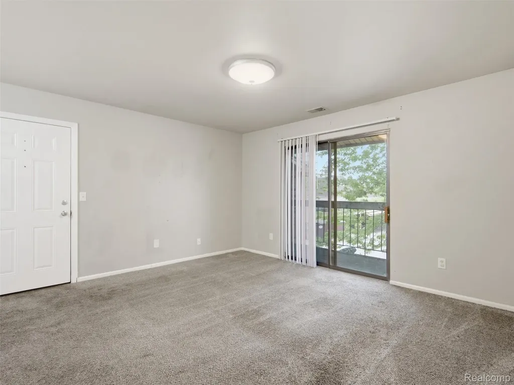 34670 Clarkson Drive W Fraser City MI 48026