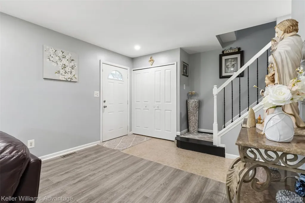 8948 Shawn Drive Sterling Heights City MI 48312
