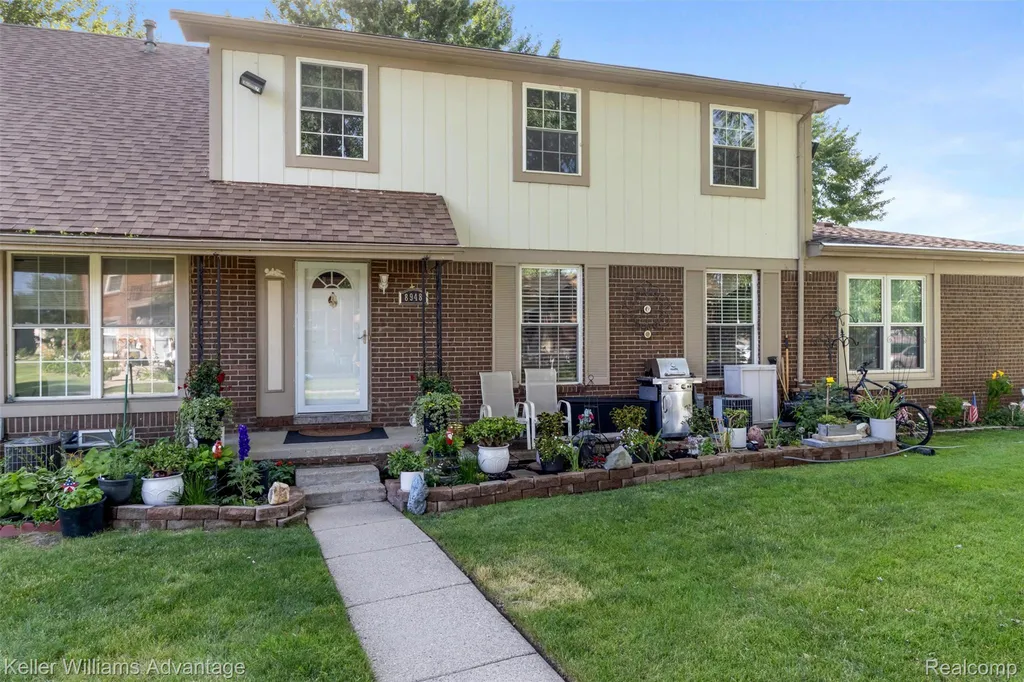 8948 Shawn Drive Sterling Heights City MI 48312
