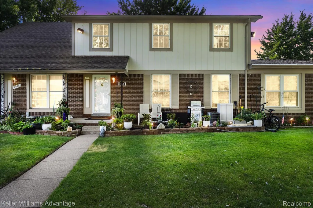 8948 Shawn Drive Sterling Heights City MI 48312