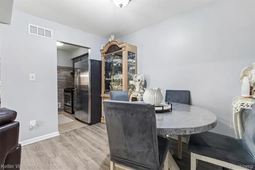 8948 Shawn Drive Sterling Heights City MI 48312