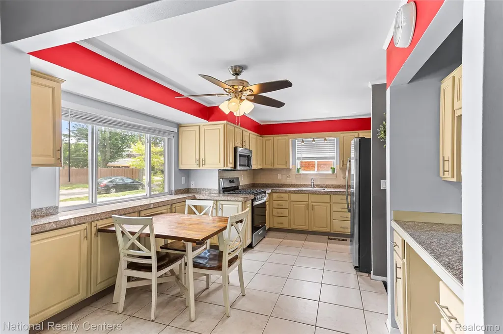 1361 Langley Boulevard Clawson City MI 48017