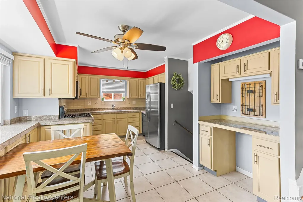 1361 Langley Boulevard Clawson City MI 48017