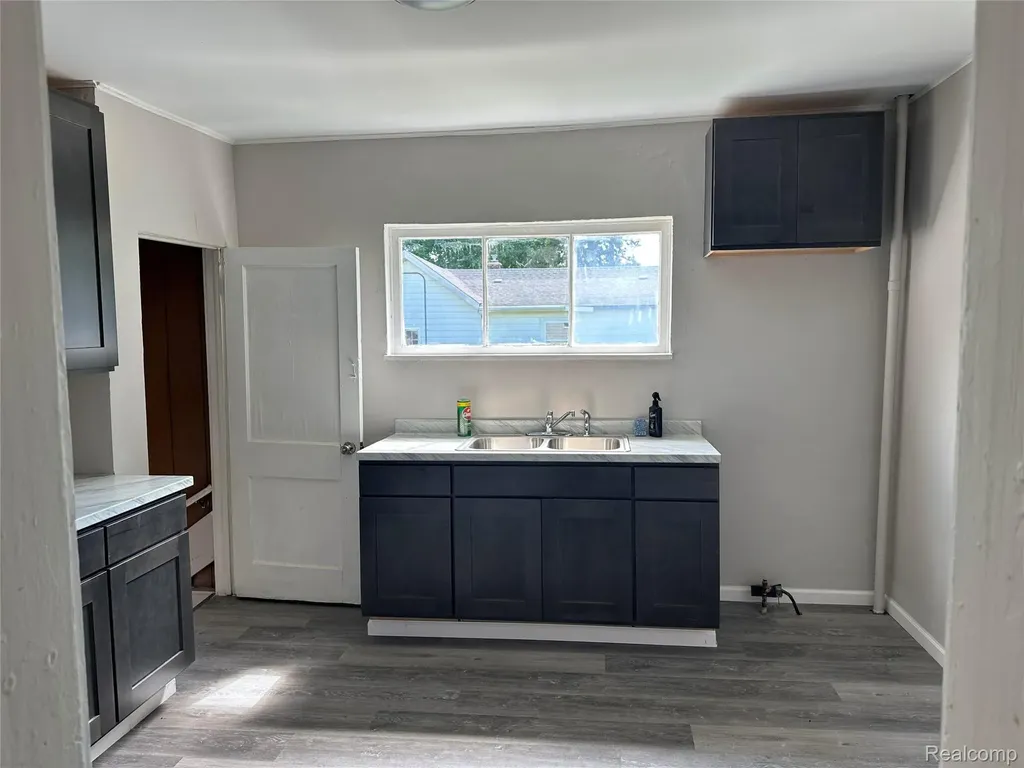 826 E Mount Morris Street Mt. Morris City MI 48458