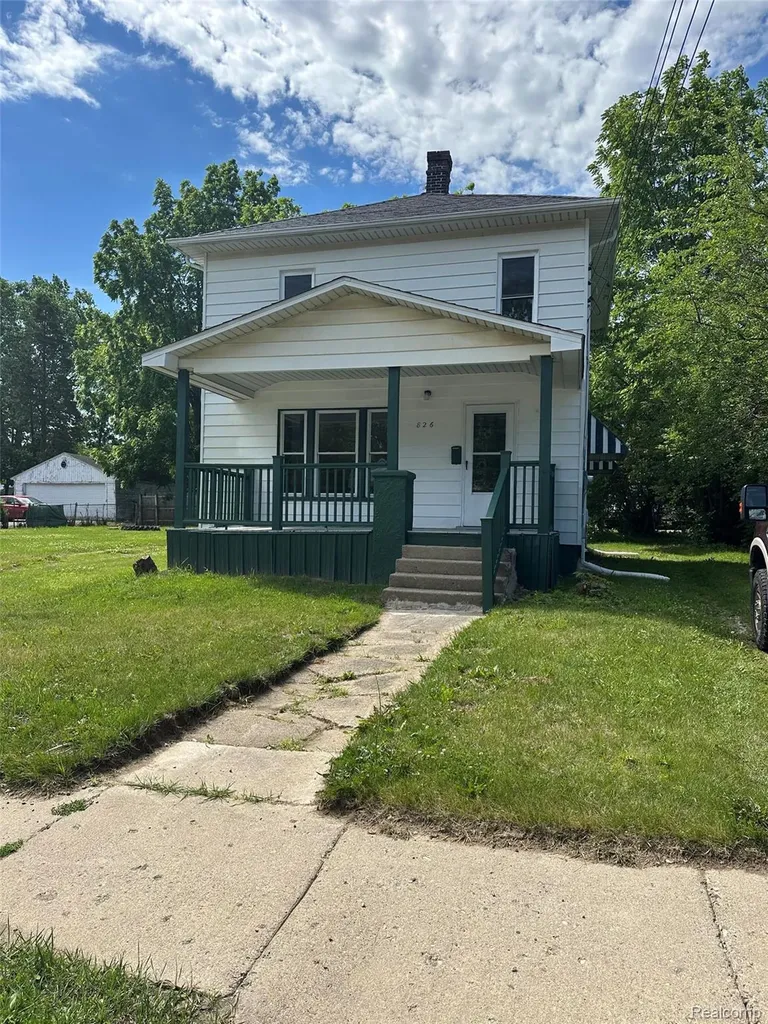 826 E Mount Morris Street Mt. Morris City MI 48458